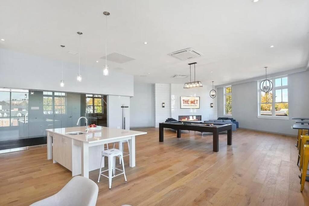 Luxury Apartment With Gym, Steps From Commuter Rail #4011 Reading Exterior foto